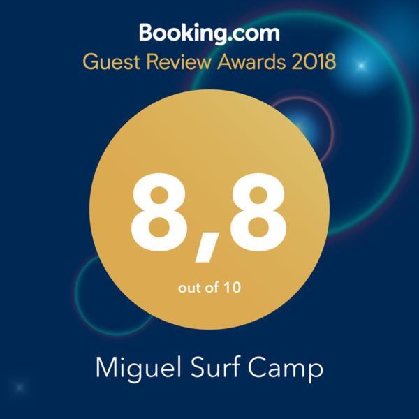 Miguel Surf Camp Hotel Quepos Kültér fotó